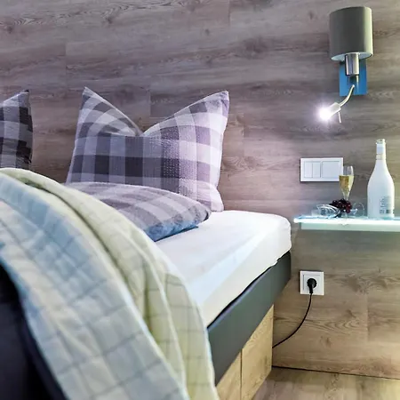 Apartament Schleivilla Kapitaen James Cook2, Thermomix, E-saeule, Wasserbett Kappeln