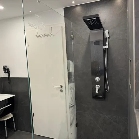 Apartament Schleivilla Kapitaen James Cook2, Thermomix, E-saeule, Wasserbett