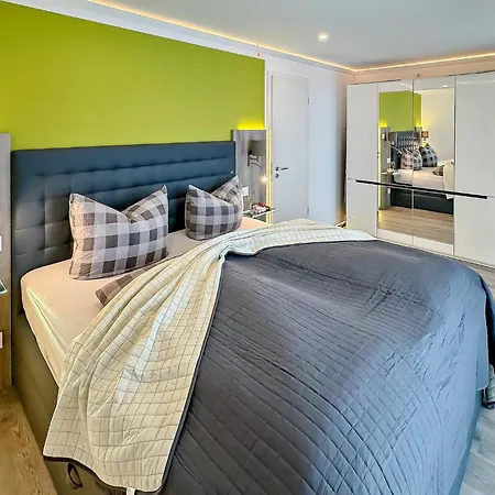 Schleivilla Kapitaen James Cook2, Thermomix, E-saeule, Wasserbett Apartament *