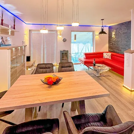 Schleivilla Kapitaen James Cook2, Thermomix, E-saeule, Wasserbett Apartament *